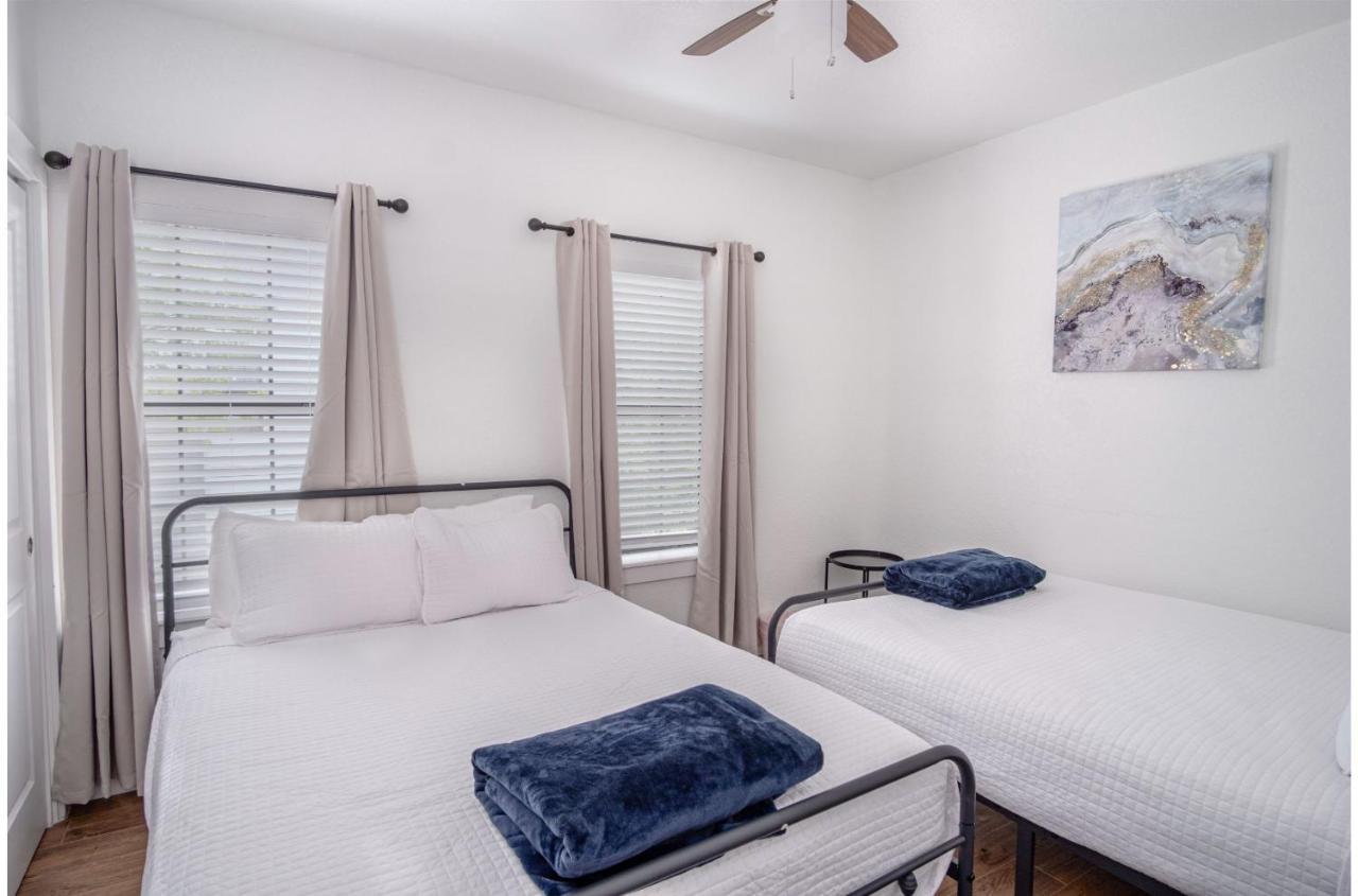Brand New 4 Stylish 3Br Near Exciting Downtown Leilighet San Antonio Eksteriør bilde